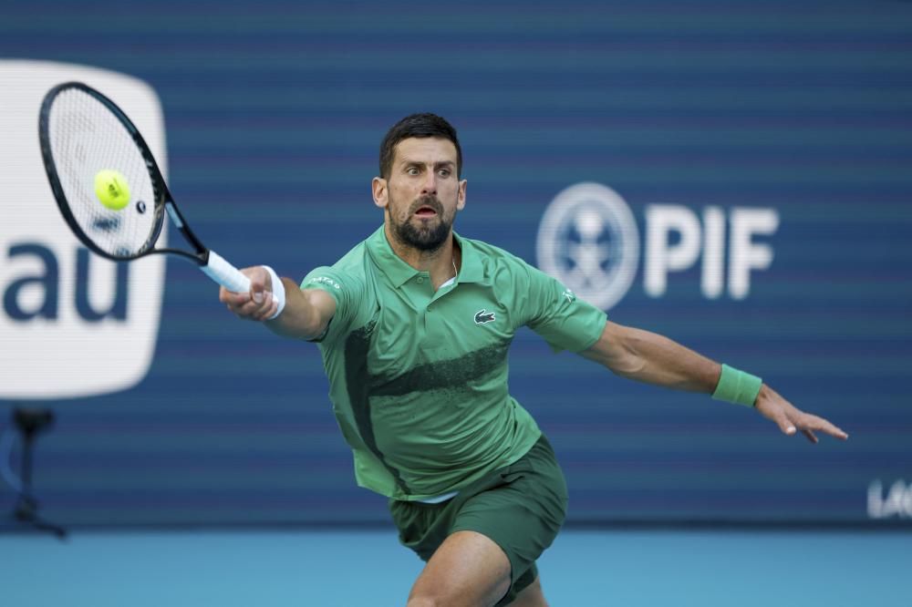 在压力下的 在压力下的